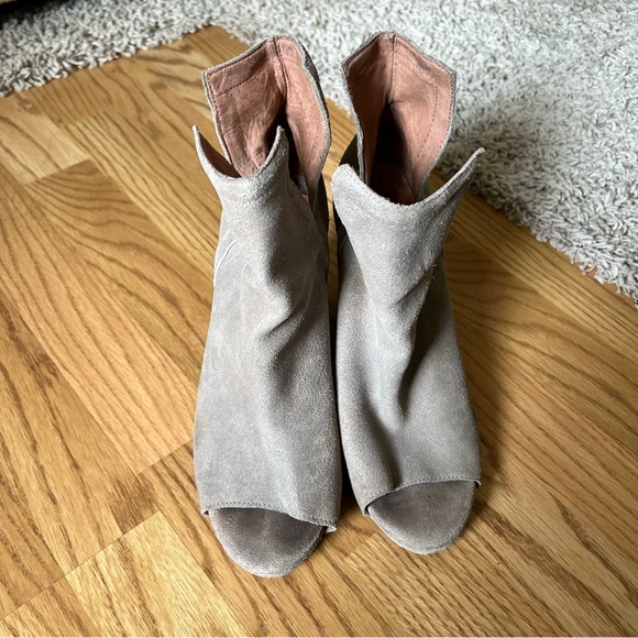 Jeffery Campbell | Oath Infinity Heel Peep Toe Bootie, Taupe, Size 8.5 - Picture 4 of 12